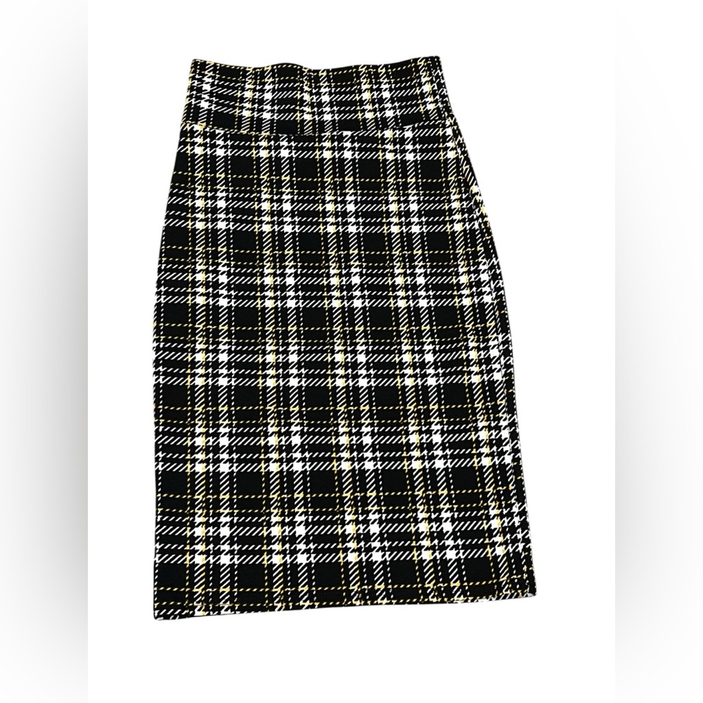 Forever 21 Tan & Black Striped Ribbed Mini Skirt Size Small